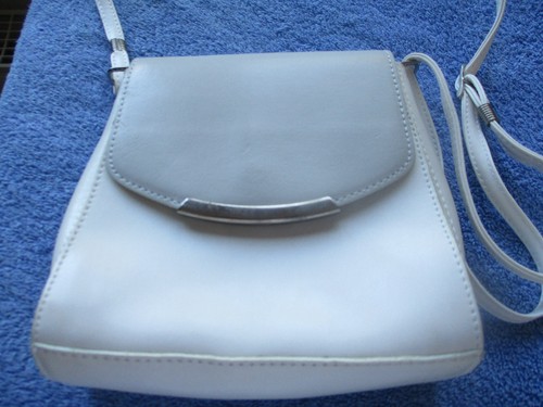 Borsa mano bianca - a,